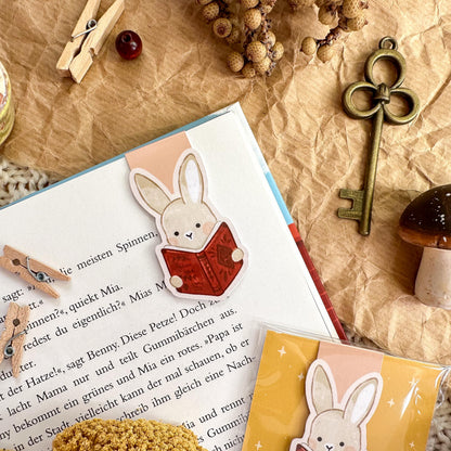 Magnetic Bookmark - Bunny Reader