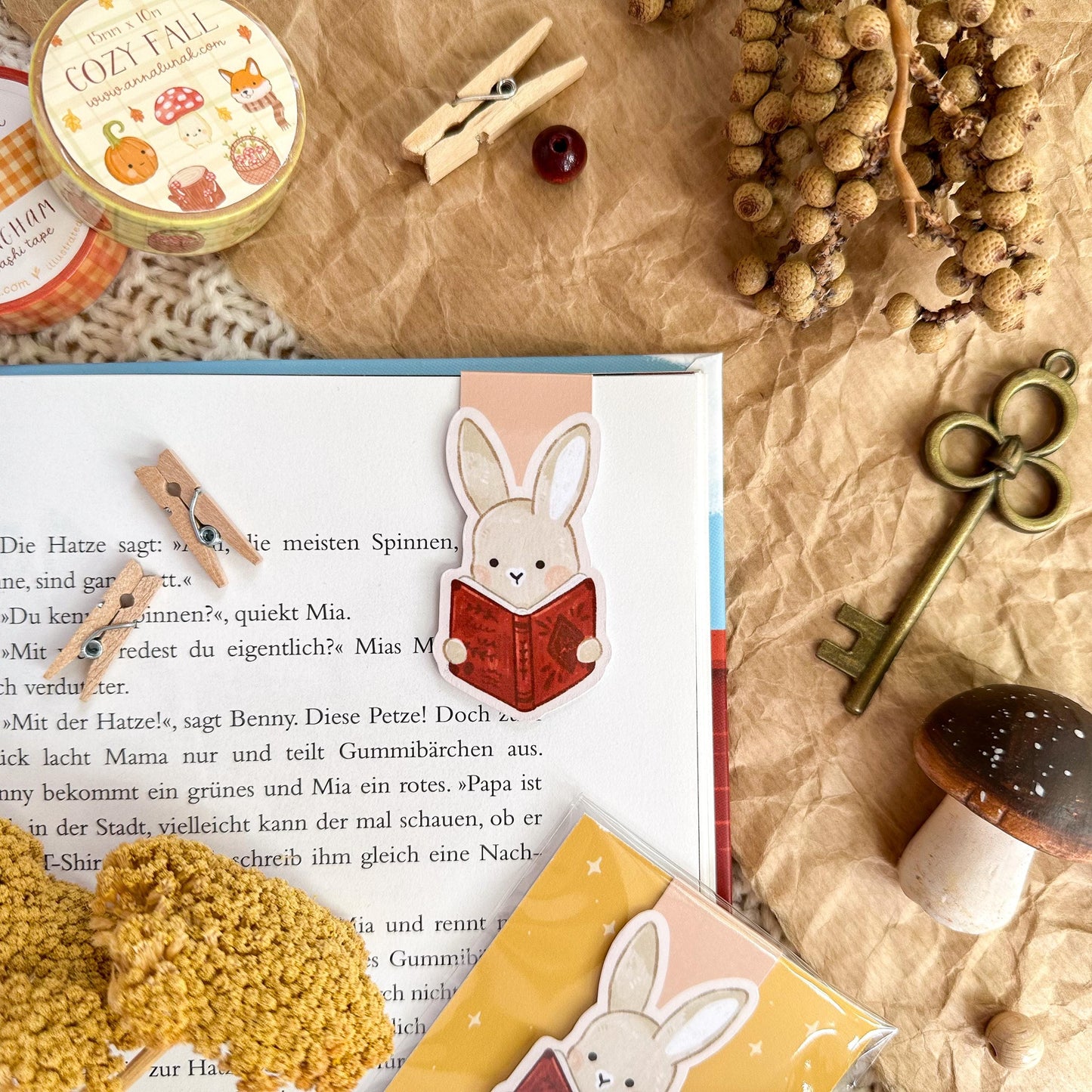 Magnetic Bookmark - Bunny Reader