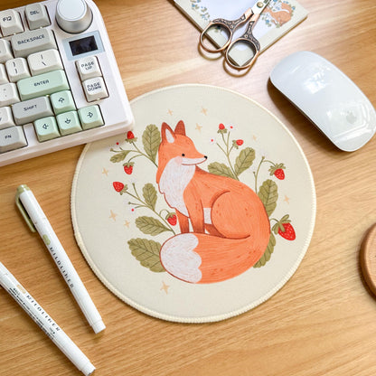 Round Waterproof Mousepad - Strawberry Fox