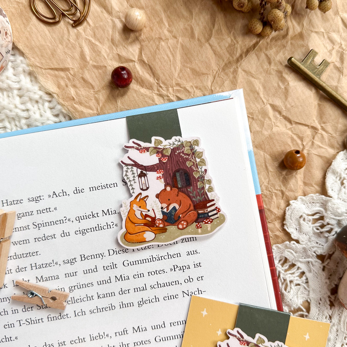 Magnetic Bookmark - Enchanted Forest Book Club
