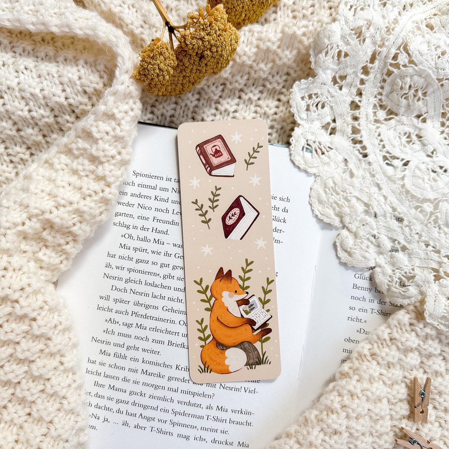 Bookmark - Reading Fox