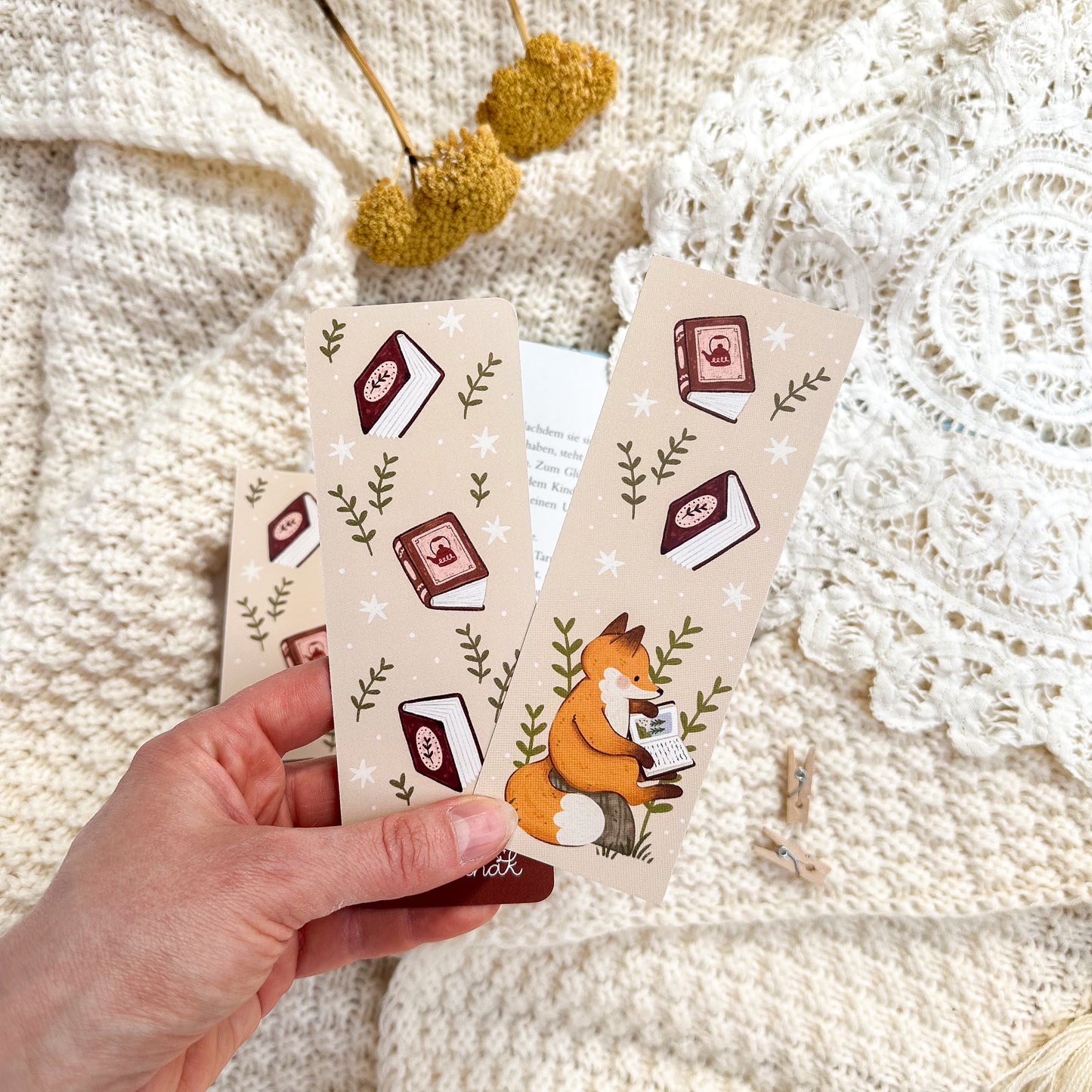 Bookmark - Reading Fox