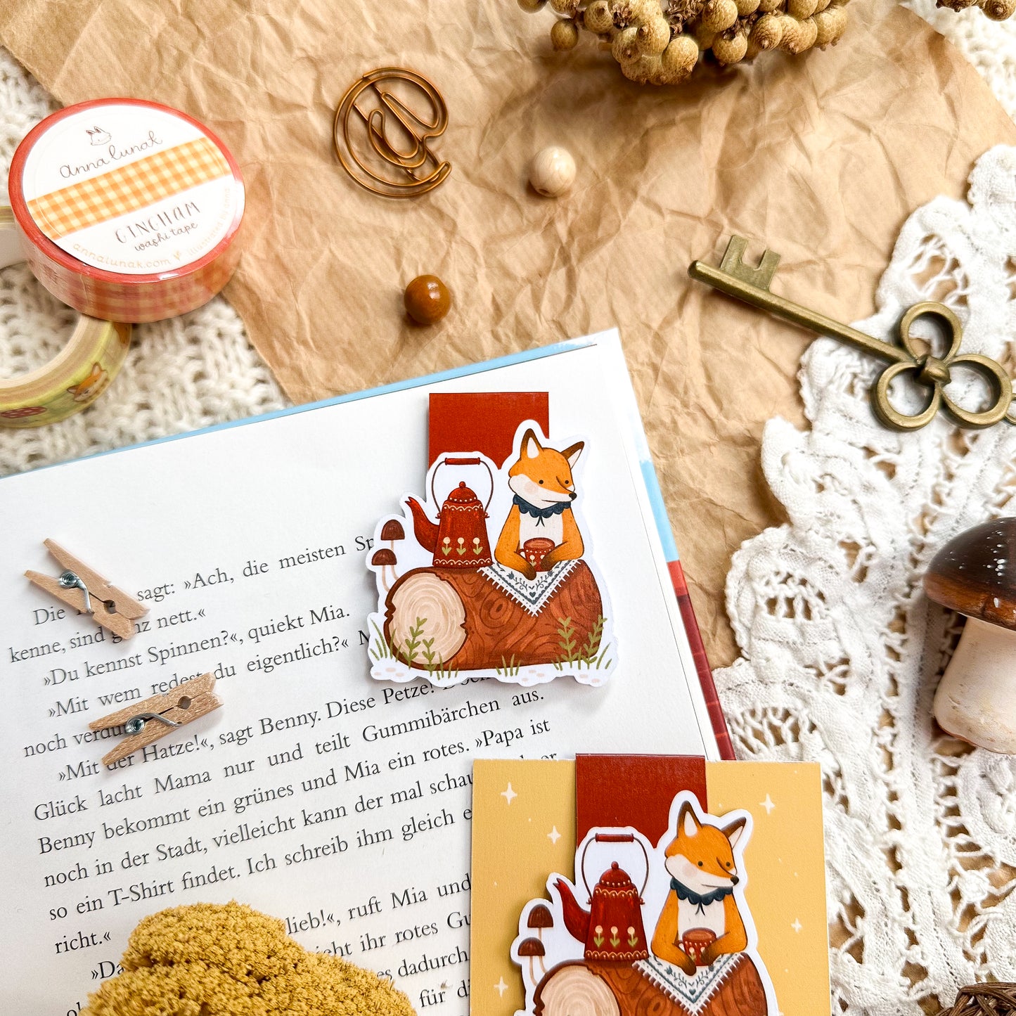 Magnetic Bookmark - Outdoor Teatime Fox