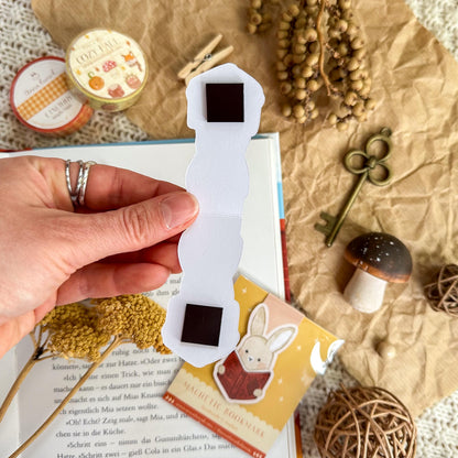 Magnetic Bookmark - Bunny Reader
