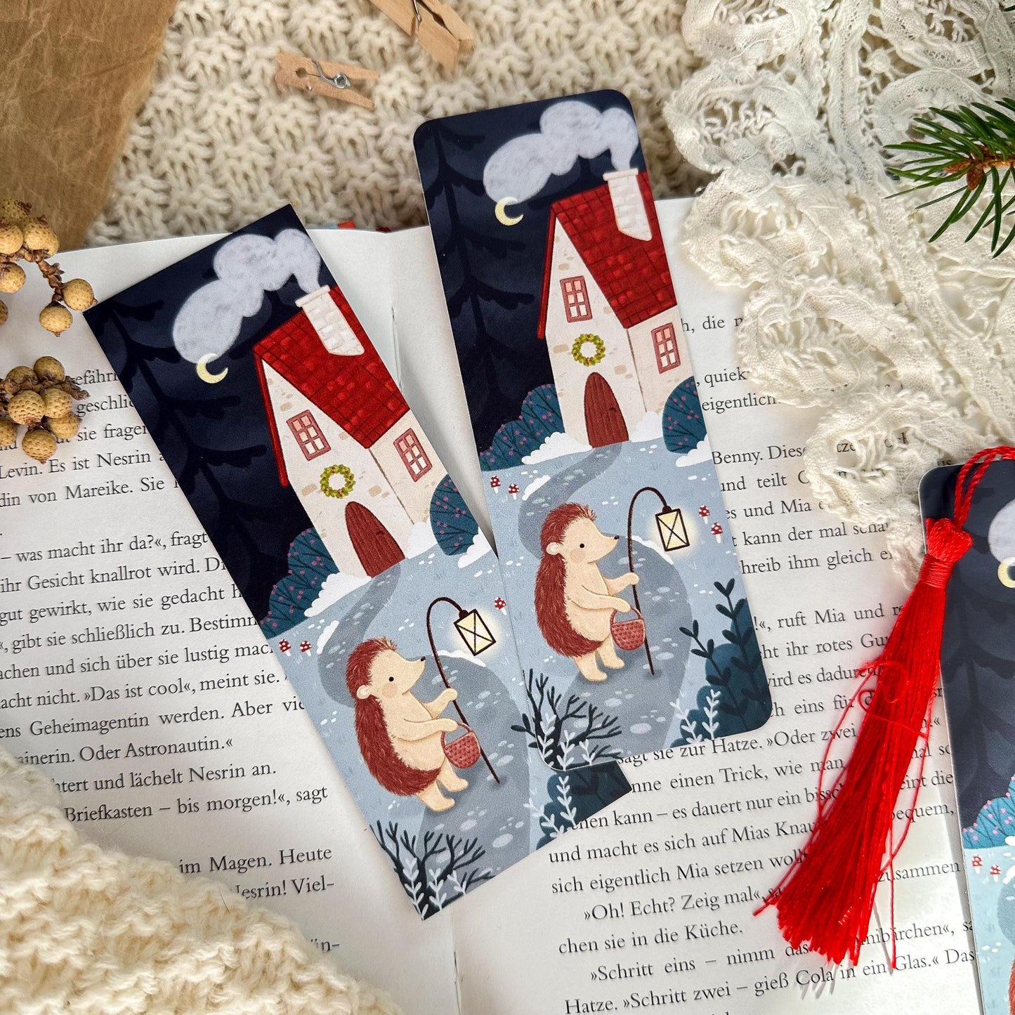 Bookmark - Hedgehog Winter House