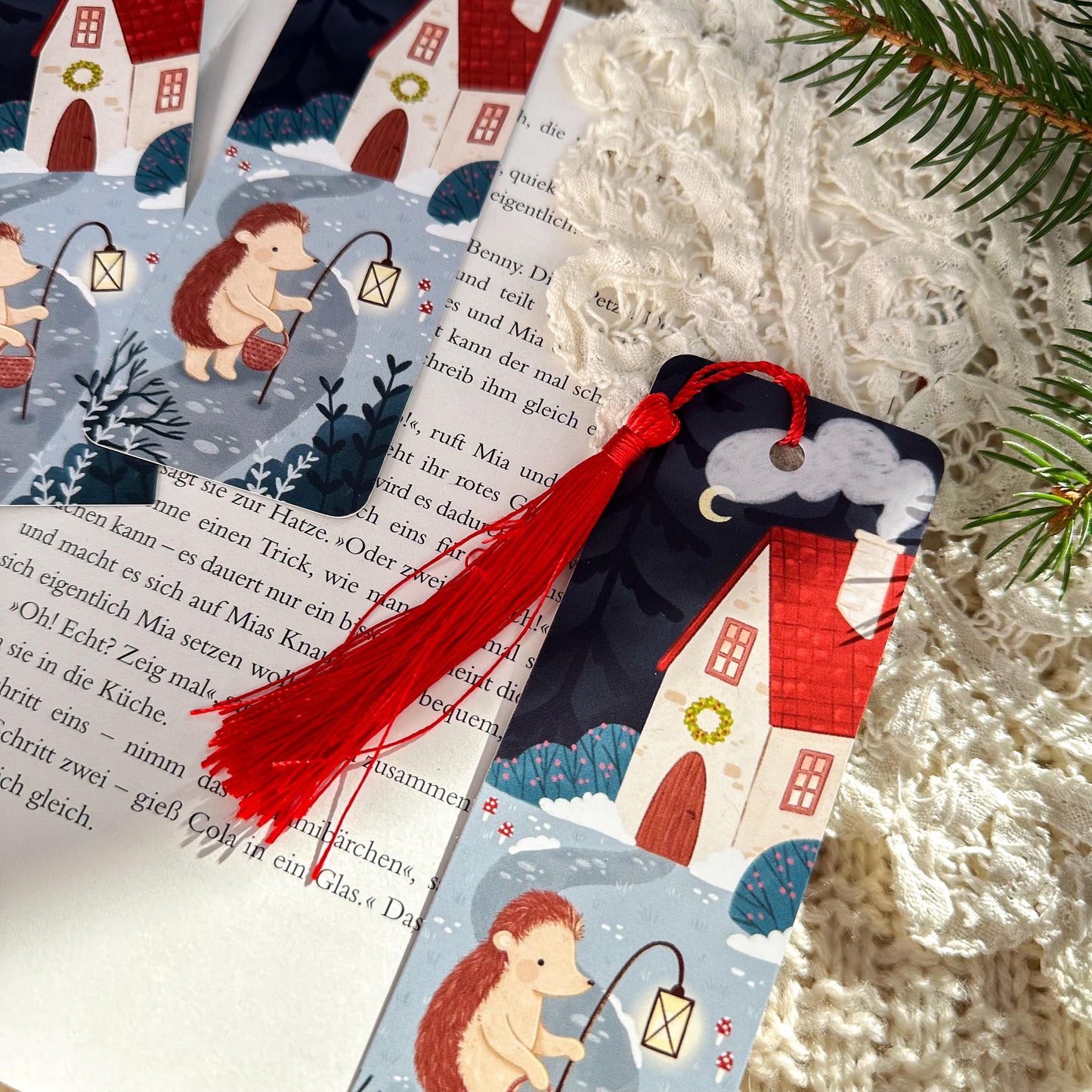 Bookmark - Hedgehog Winter House